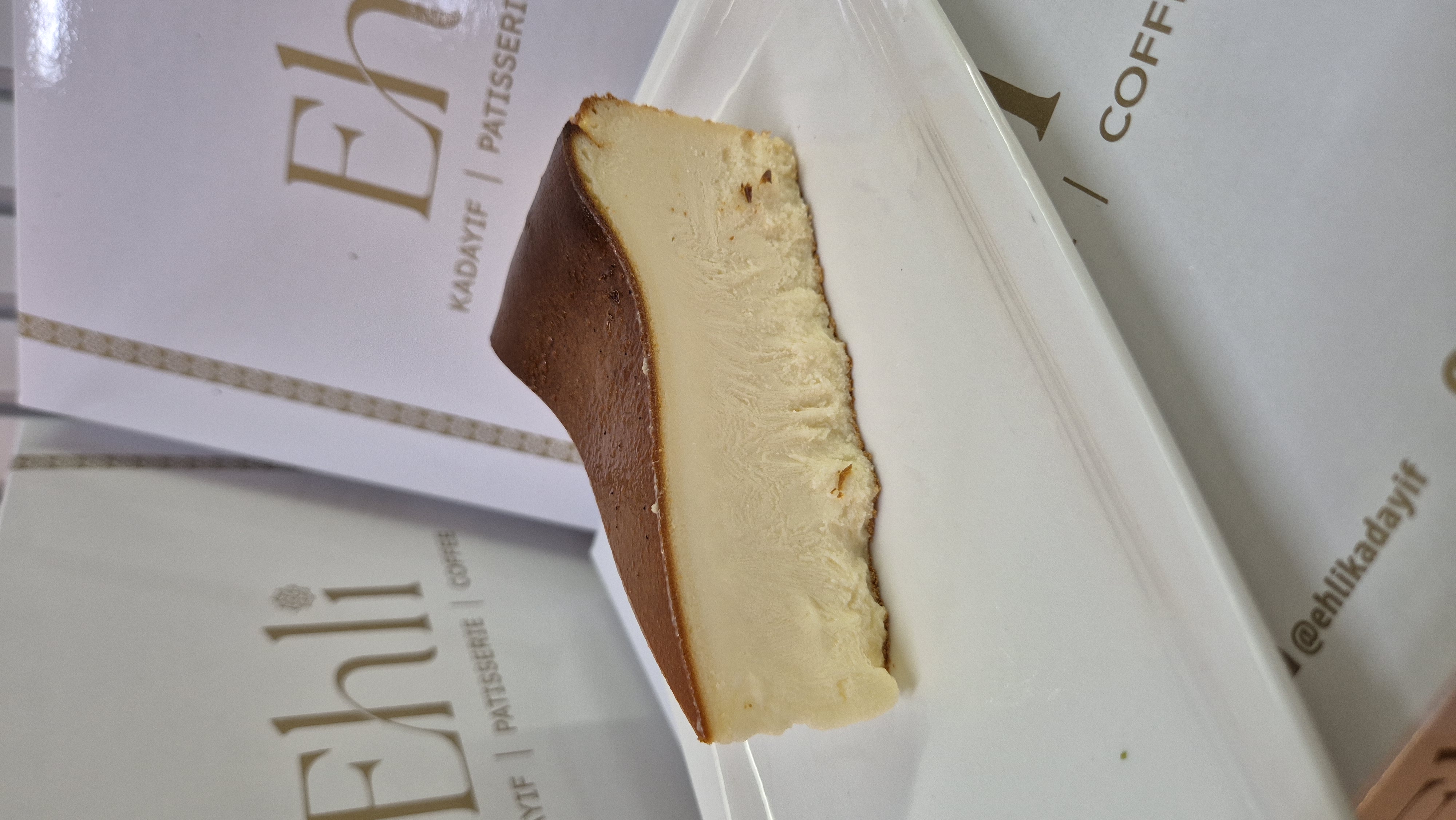 San Sebastian Cheesecake